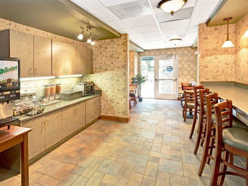 Microtel Inn & Suites By Wyndham Perimeter Center Sandy Springs Εξωτερικό φωτογραφία