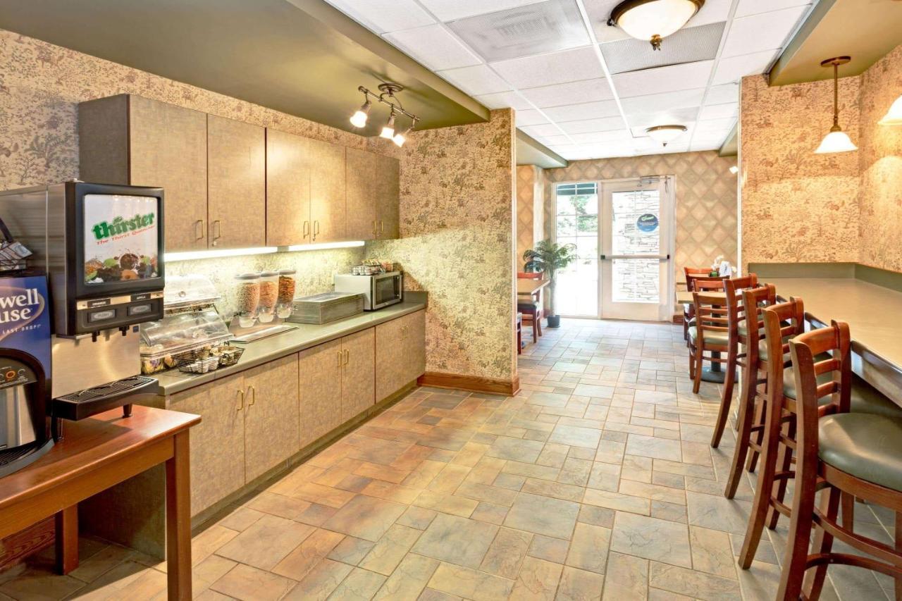 Microtel Inn & Suites By Wyndham Perimeter Center Sandy Springs Εξωτερικό φωτογραφία